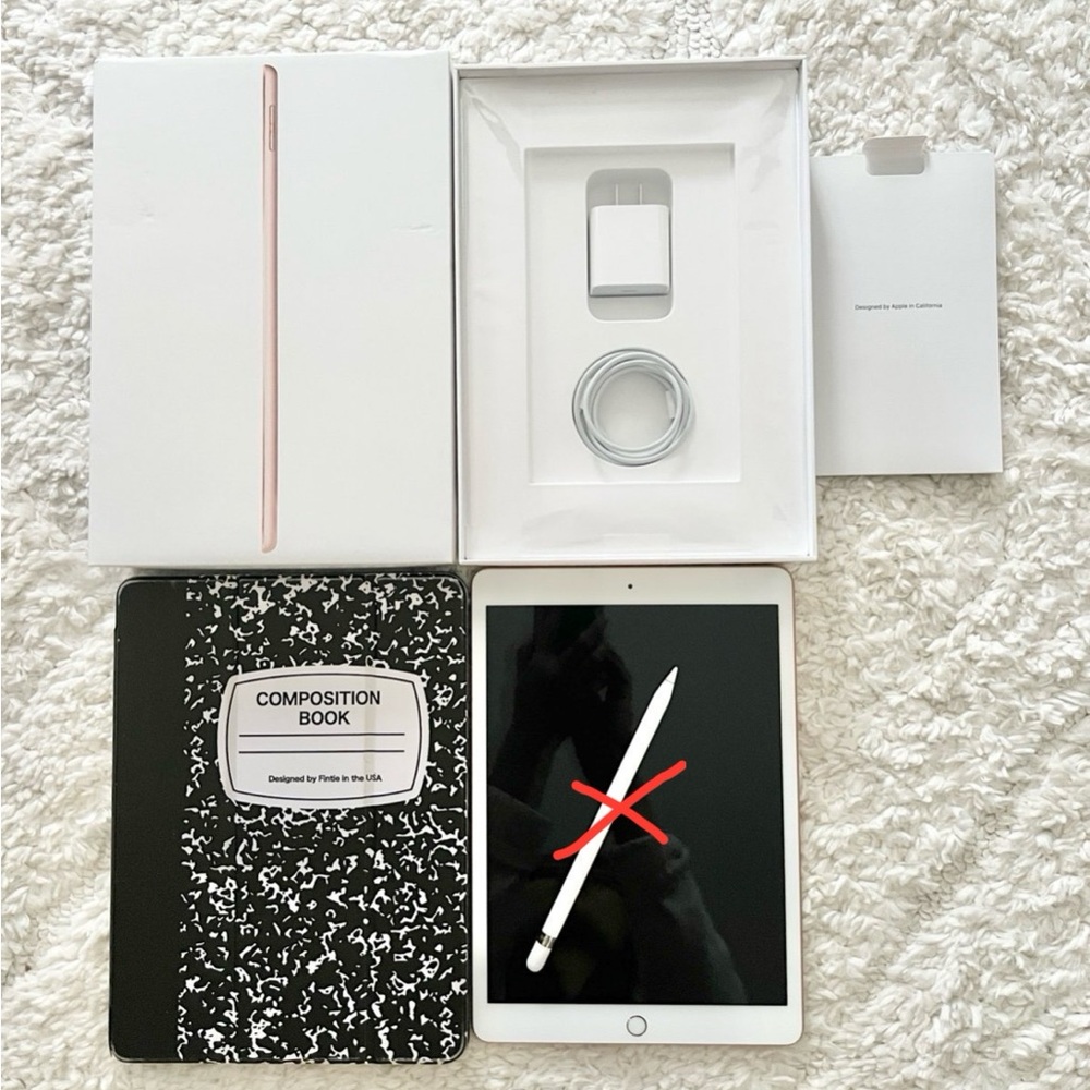 Like New Apple iPad 8th 32GB in Gold with a case